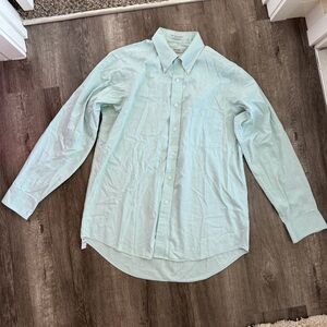 IZOD Mens Button Down Long Sleeve Light Blue Dress Shirt‎